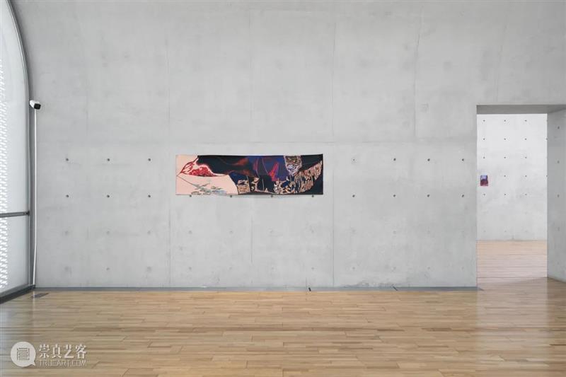 LONG文章 | 专访瑞秋·琼斯：从具象的牙齿轮廓构想鲜艳奇幻世界 崇真艺客