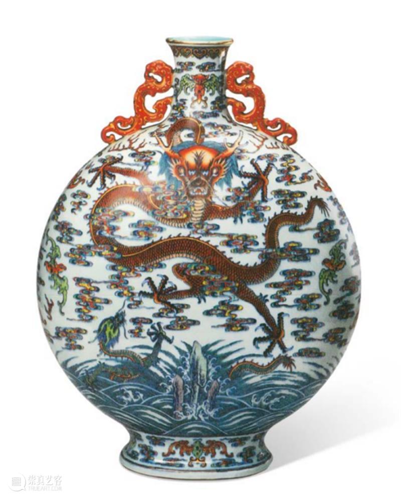 春拍巡礼丨估价1.2亿，斗彩苍龙教子图夔龙耳抱月瓶28年后重返拍场 崇真艺客