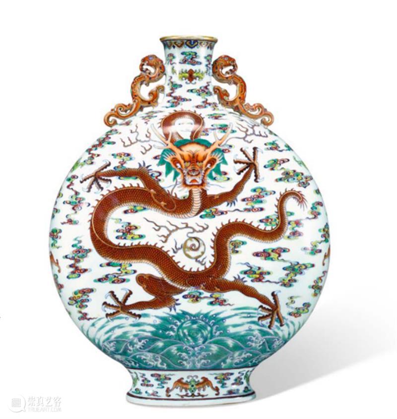 春拍巡礼丨估价1.2亿，斗彩苍龙教子图夔龙耳抱月瓶28年后重返拍场 崇真艺客