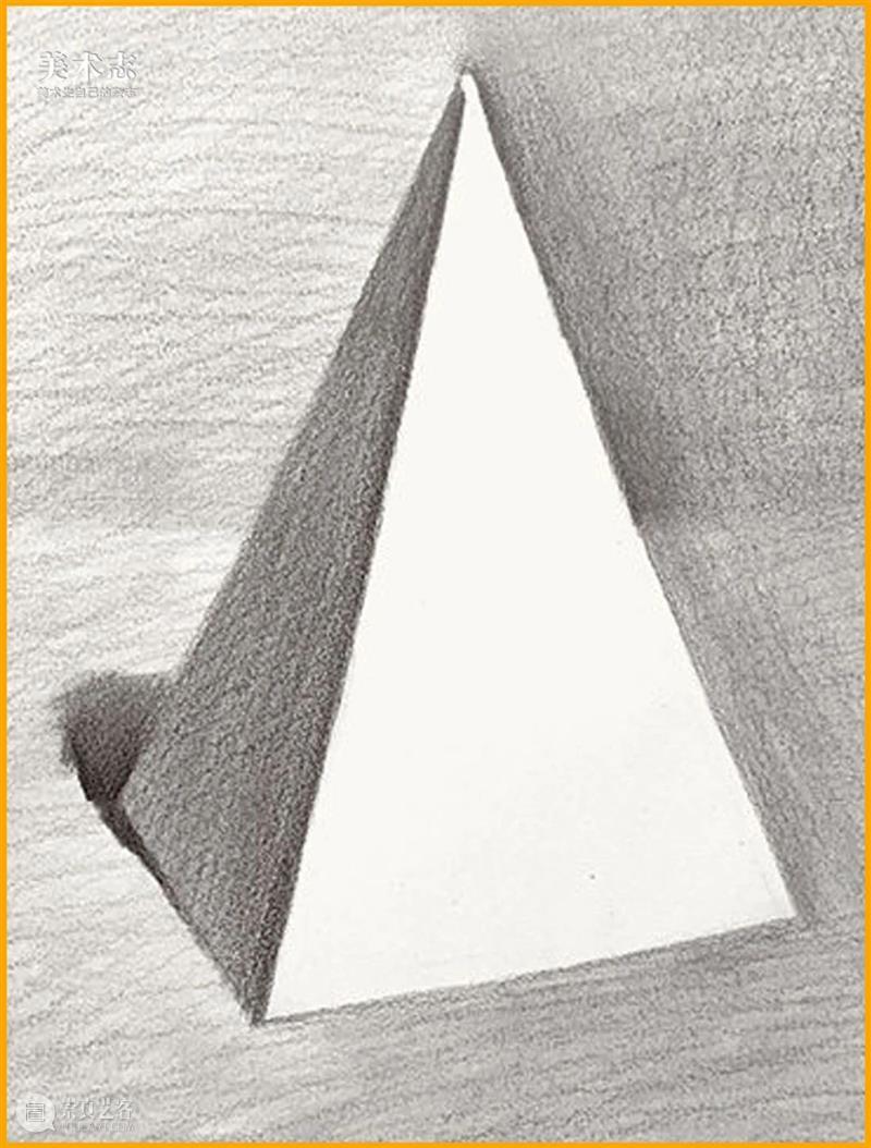 【素描基础教学】四棱锥的绘画技巧，虽然简单，但却蕴含很多知识点 ！ 崇真艺客
