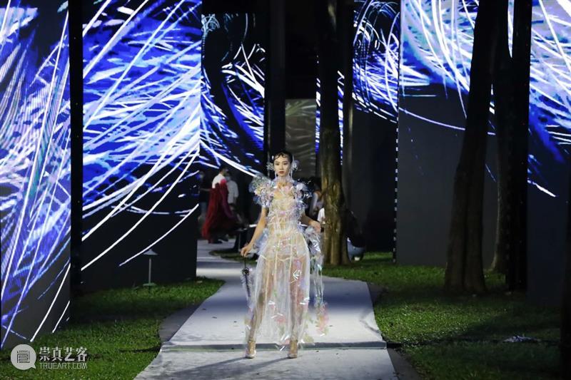 聚焦丨广州美术学院毕业季开幕式打造高质量跨媒体光影时装秀 崇真艺客