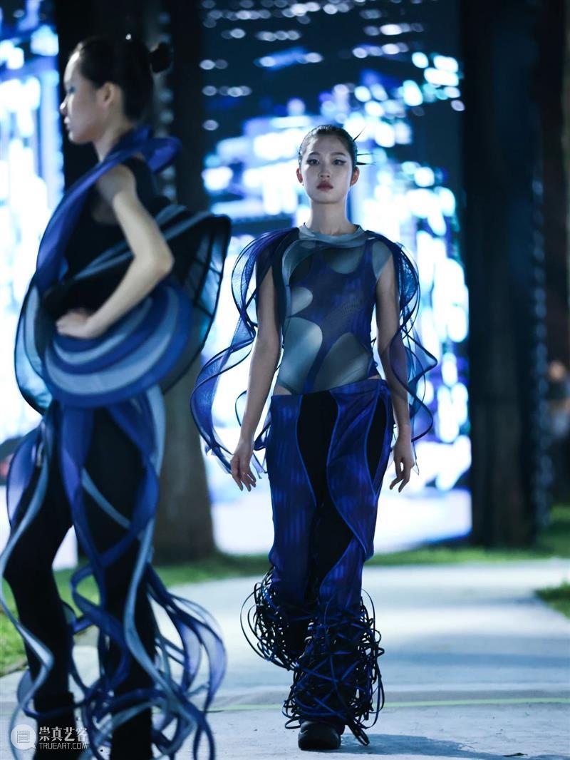 聚焦丨广州美术学院毕业季开幕式打造高质量跨媒体光影时装秀 崇真艺客