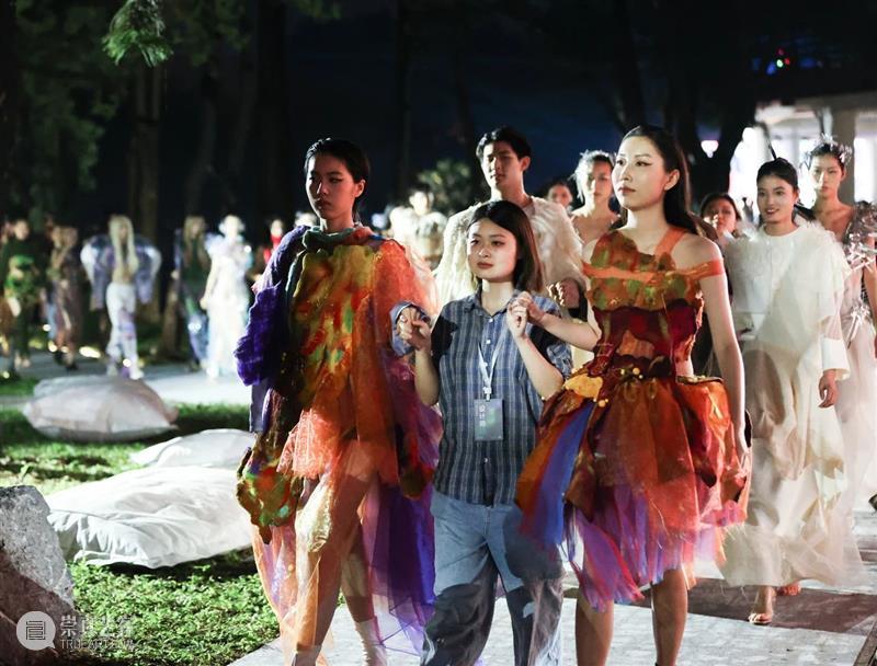 聚焦丨广州美术学院毕业季开幕式打造高质量跨媒体光影时装秀 崇真艺客