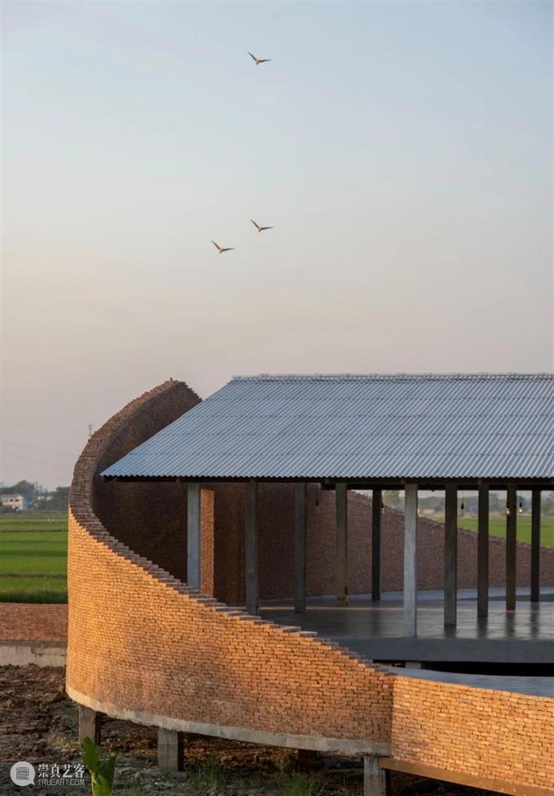 与耕地共处，Naya大城府咖啡厅 / BodinChapa Architects 视频资讯 ADCNews 崇真艺客