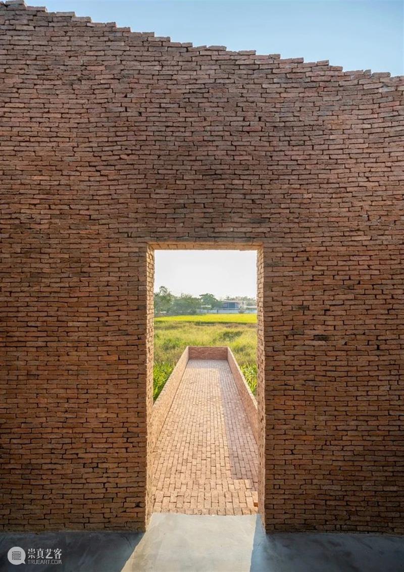 与耕地共处，Naya大城府咖啡厅 / BodinChapa Architects 视频资讯 ADCNews 崇真艺客