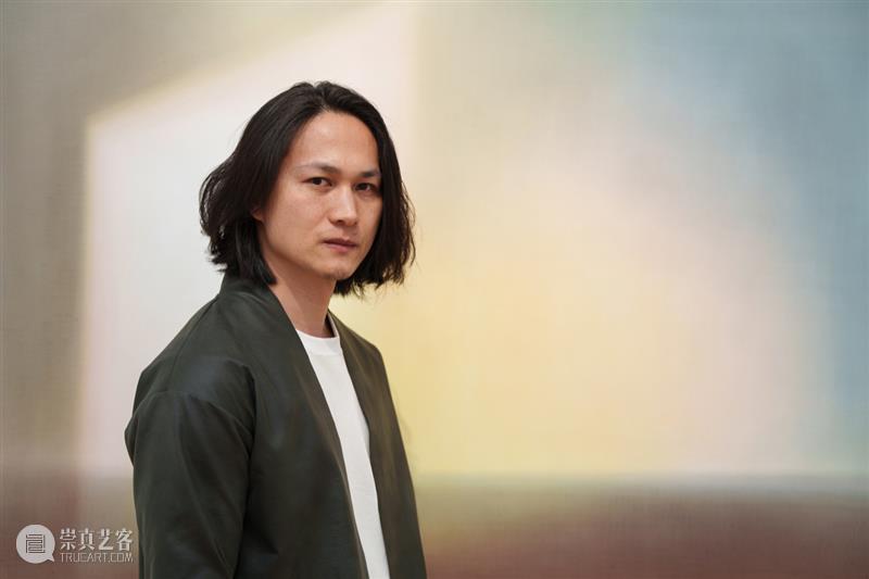 夏可君：黄赛峰的暗影绘画与虚薄的光褶 崇真艺客