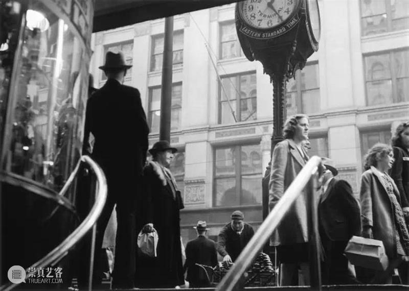 阿诺德·纽曼：一张照片必须有趣，单纯的人像没有意义！ 崇真艺客