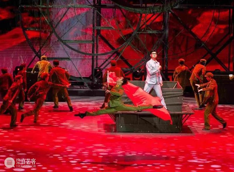 剧评丨《壮丽的云》：用壮美的情怀铸就舞台上壮丽的蘑菇云 崇真艺客