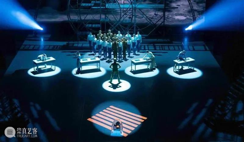 剧评丨《壮丽的云》：用壮美的情怀铸就舞台上壮丽的蘑菇云 崇真艺客