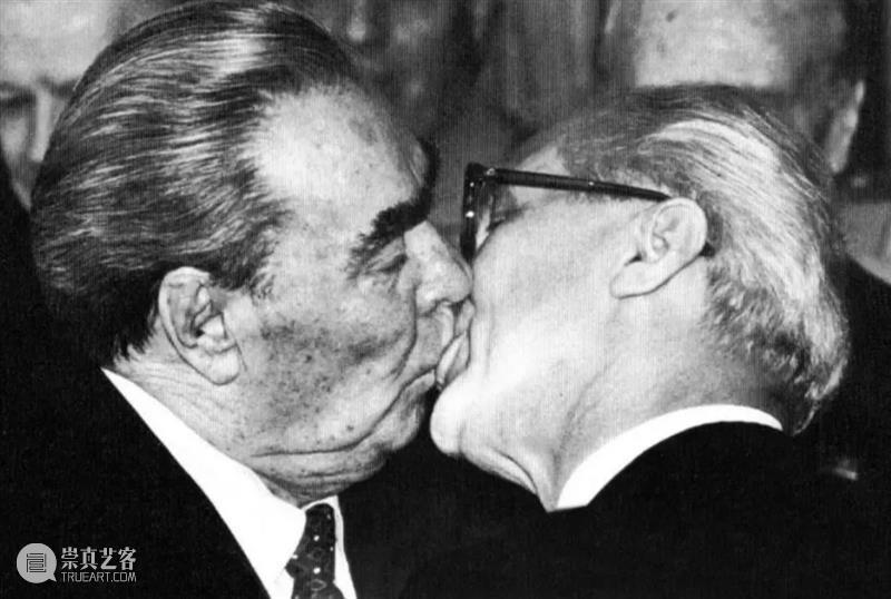 接吻的历史 崇真艺客