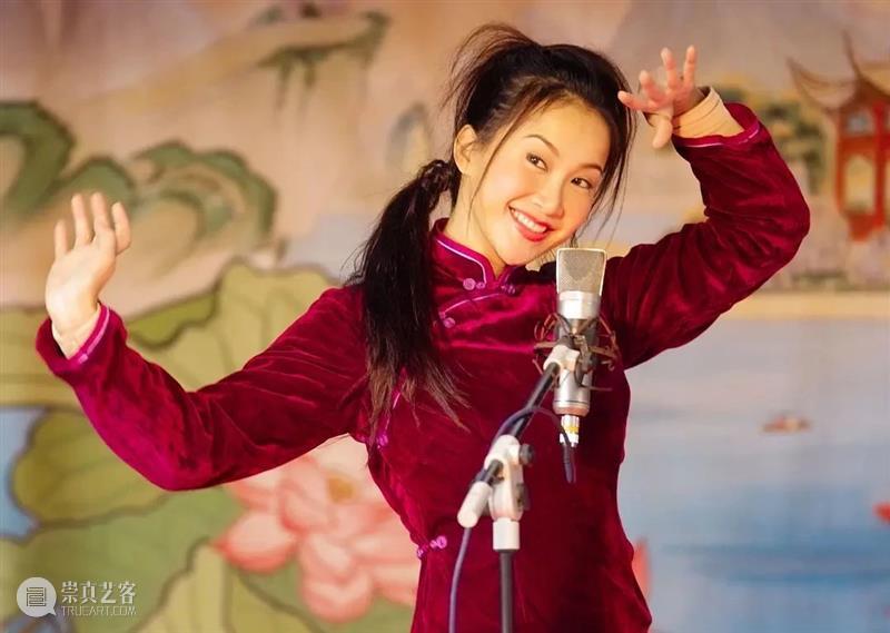 李玟因抑郁症去世，曾主演电影《自娱自乐》 崇真艺客