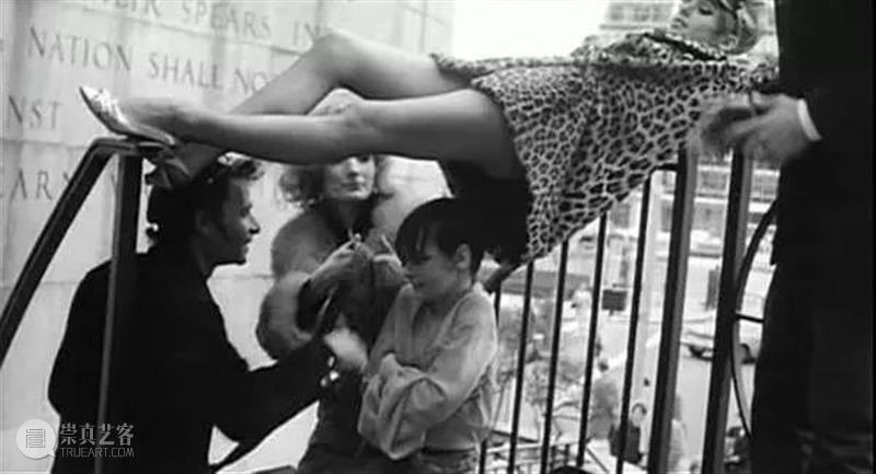 “空心人”沃霍尔的心灵归宿 视频资讯 杜曦云 崇真艺客