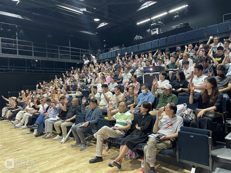 上话舞美设计制作部主任桑琦连任上海舞台美术学会会长 崇真艺客