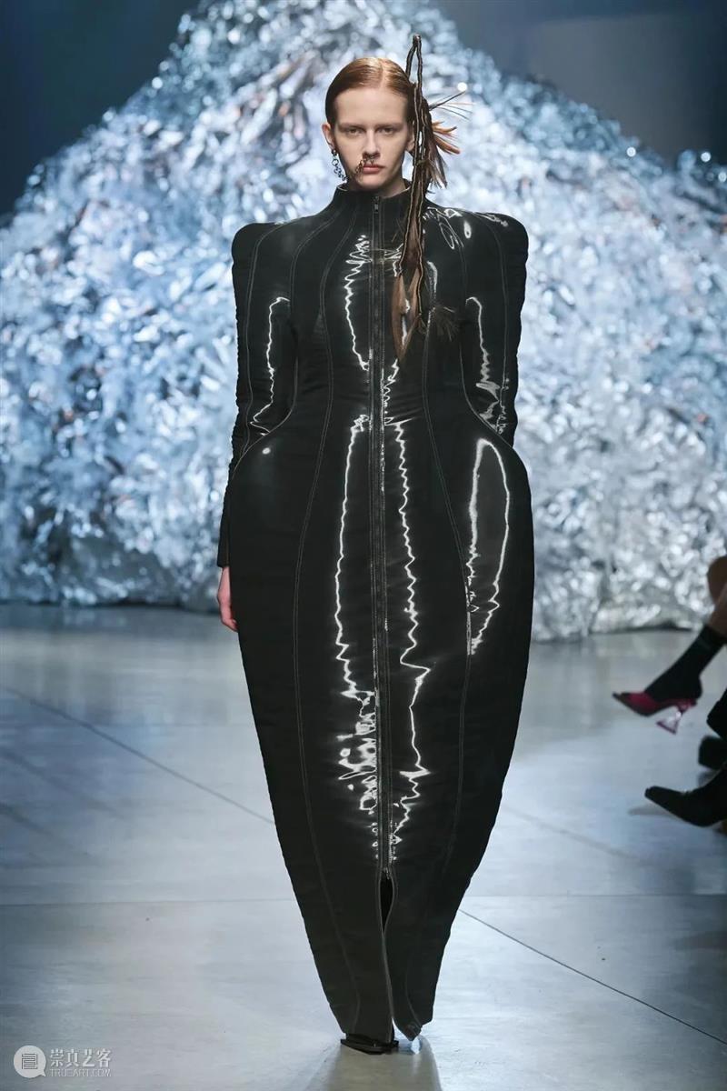 【IFA-时尚资讯】ANNAKIKI | 思考过去，创造当下，凝望未来 崇真艺客