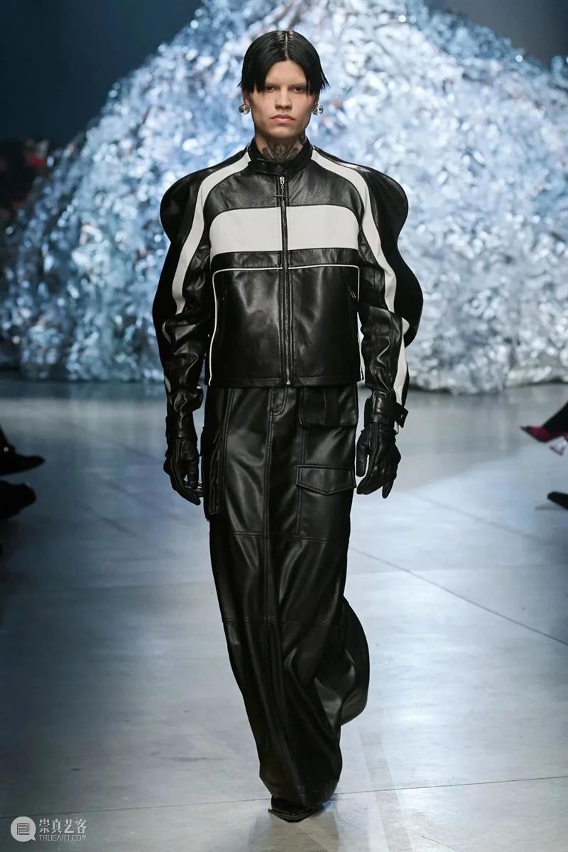 【IFA-时尚资讯】ANNAKIKI | 思考过去，创造当下，凝望未来 崇真艺客