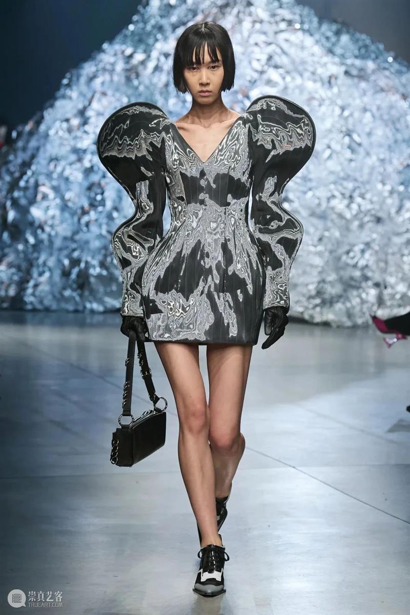 【IFA-时尚资讯】ANNAKIKI | 思考过去，创造当下，凝望未来 崇真艺客