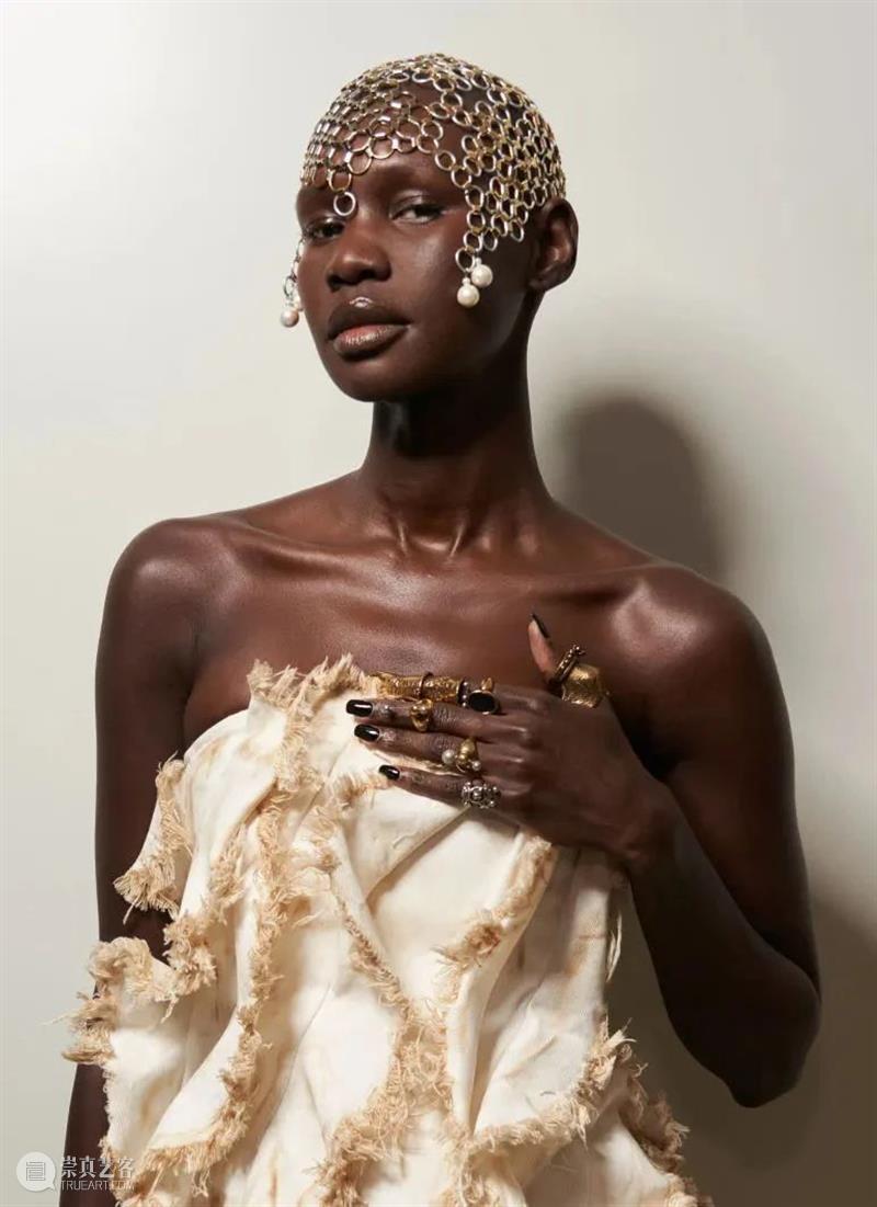 【IFA-时尚资讯】ANNAKIKI | 思考过去，创造当下，凝望未来 崇真艺客