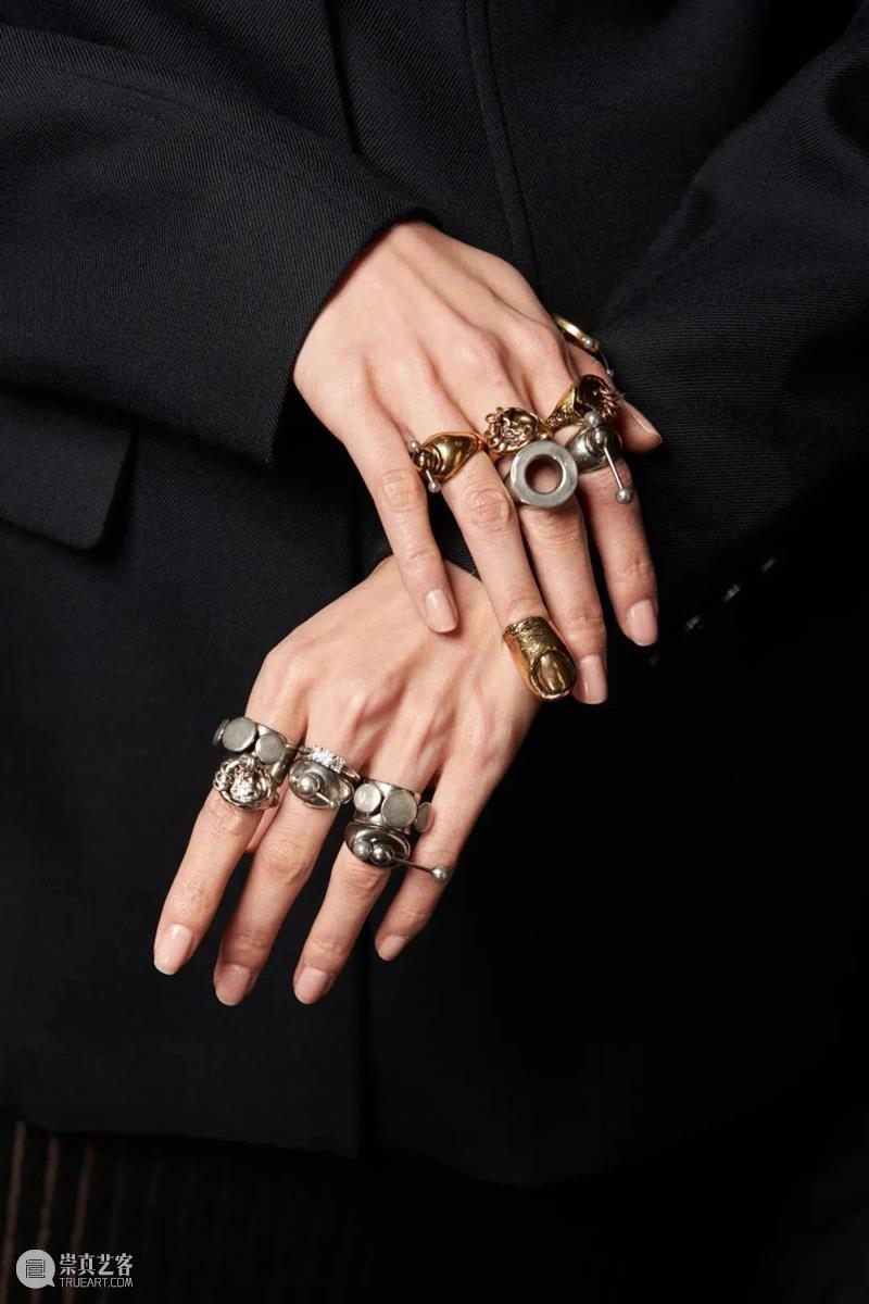 【IFA-时尚资讯】ANNAKIKI | 思考过去，创造当下，凝望未来 崇真艺客