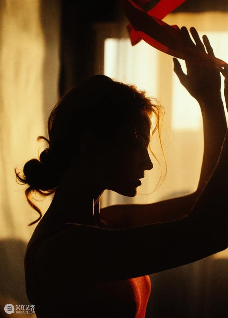 乌克兰美女人像摄影师的顶级光影运用,绝美! 崇真艺客