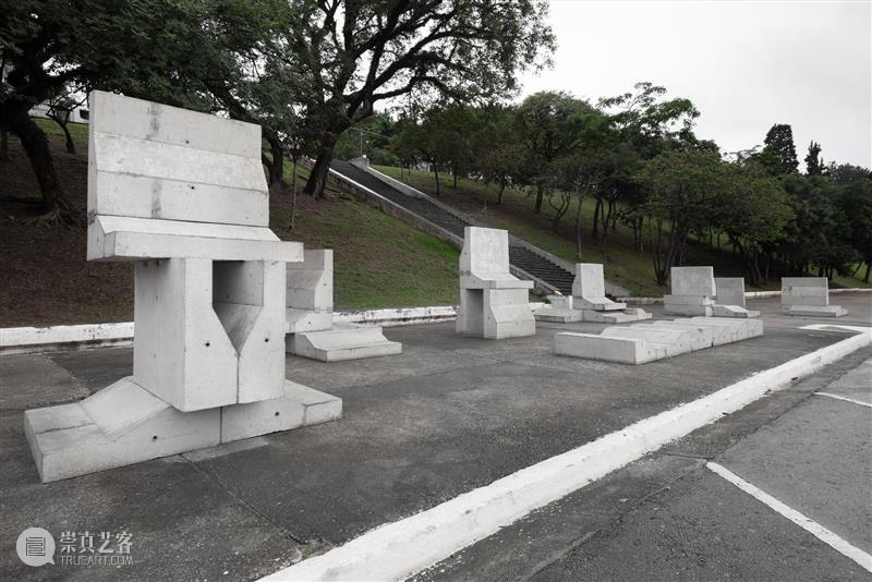正在呈现 | 常青画廊大型群展「梦想的能力」正在法国三地同期呈现，群星闪耀，来自25个国家的64位艺术家齐聚一堂 崇真艺客