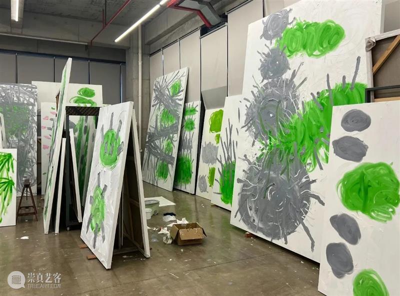 《绘画, 动员》| 王亚敏评徐震®个展“漂流点赞，街头抽表” 崇真艺客