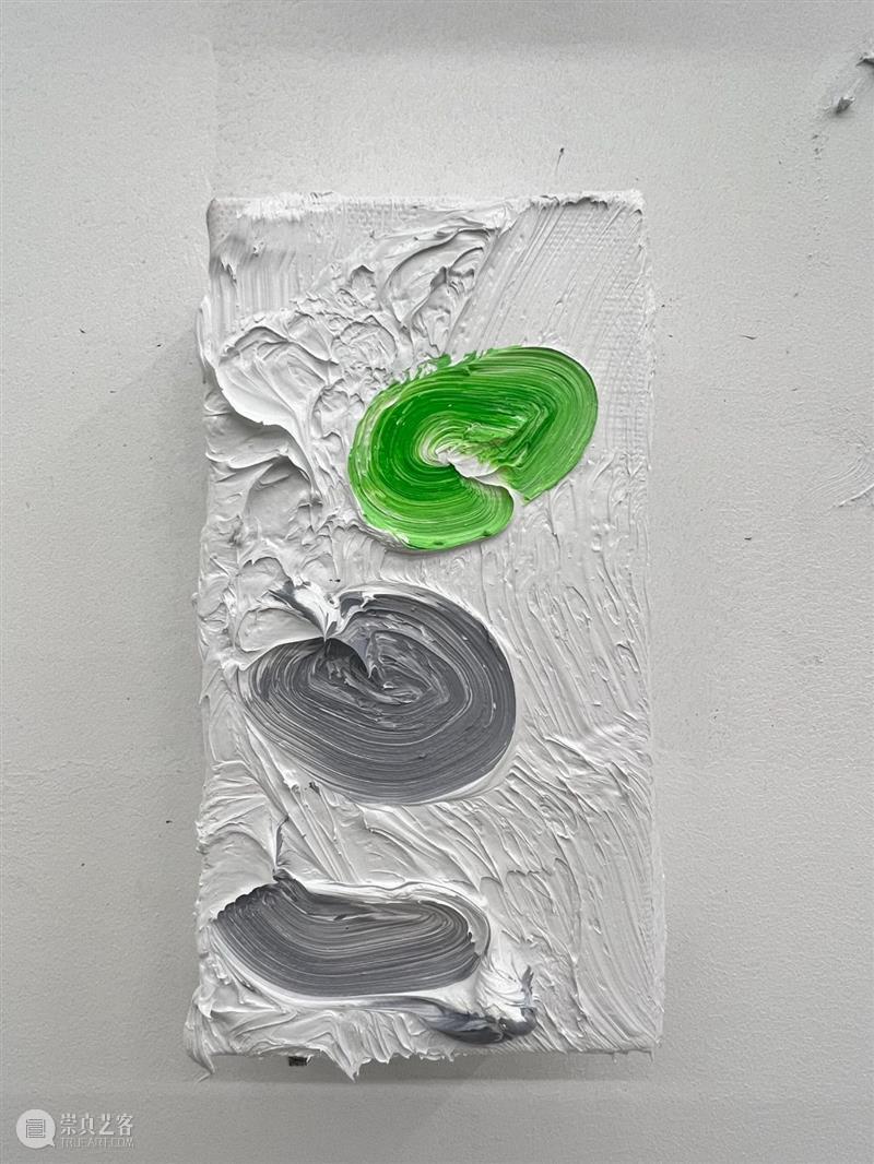 《绘画, 动员》| 王亚敏评徐震®个展“漂流点赞，街头抽表” 崇真艺客