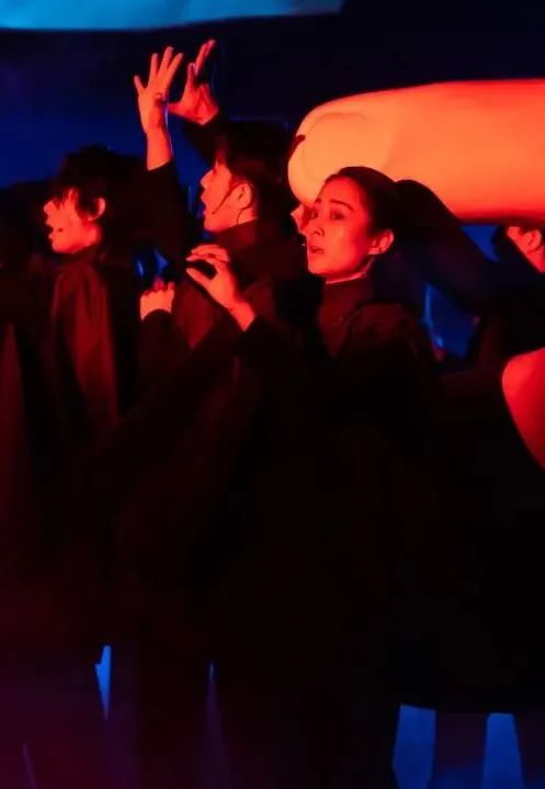 今晚｜白举纲、刘令飞领衔音乐剧《人间失格》回归上海大剧院 崇真艺客