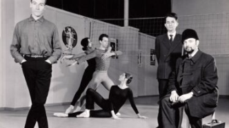 20岁进NDT，30多岁进巴切瓦，这位舞者凭什么进入世界级舞团？ 崇真艺客