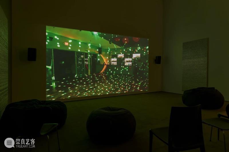 《纽约时报》专访沃尔夫冈·提尔曼斯(Wolfgang Tillmans) 崇真艺客