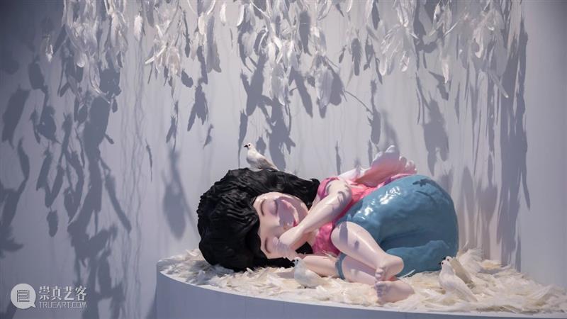 周艺文_音乐与鸽子、天使与绿马、樱桃与时间 | 国家美术·关注 崇真艺客