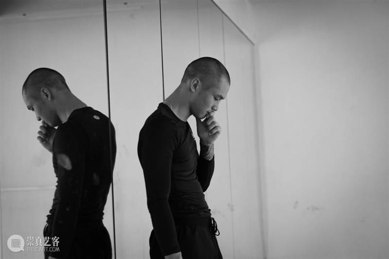 从谢欣舞蹈剧场到《寅时说》，出演多部高分舞作，他携新作下周登台 崇真艺客