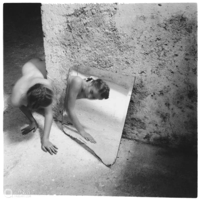 光社摄影图书馆｜Francesca Woodman新书面世 崇真艺客