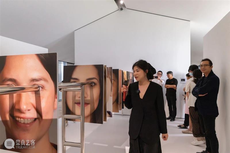 李维伊：如果你想，图像可以变成一种非常残酷的工具 | 蜂巢艺术家 崇真艺客