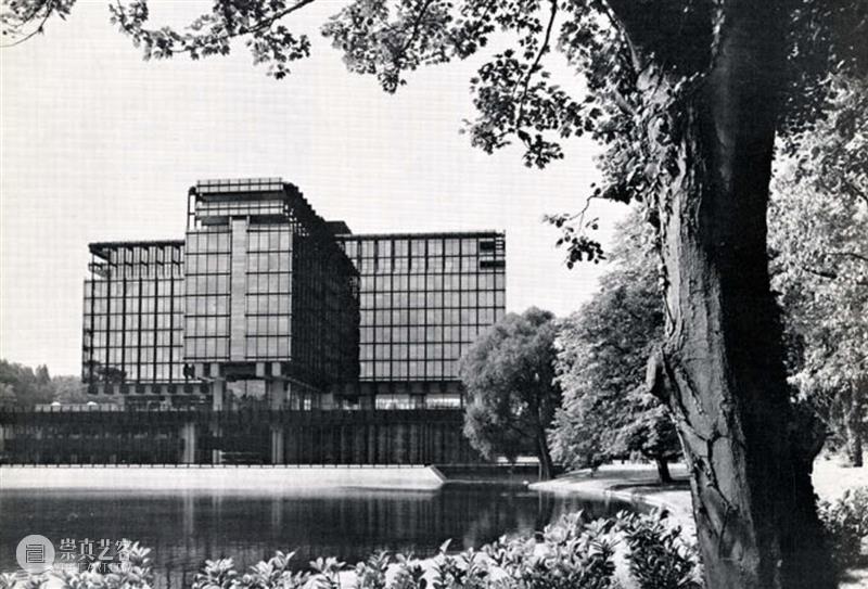 比利时现代建筑遗产更新，经典十字 Royale Belge 视频资讯 ADCNews Belge 现代 建筑 遗产 比利时 瓦兰大道 boulevard Souverain 周围 水塘 崇真艺客