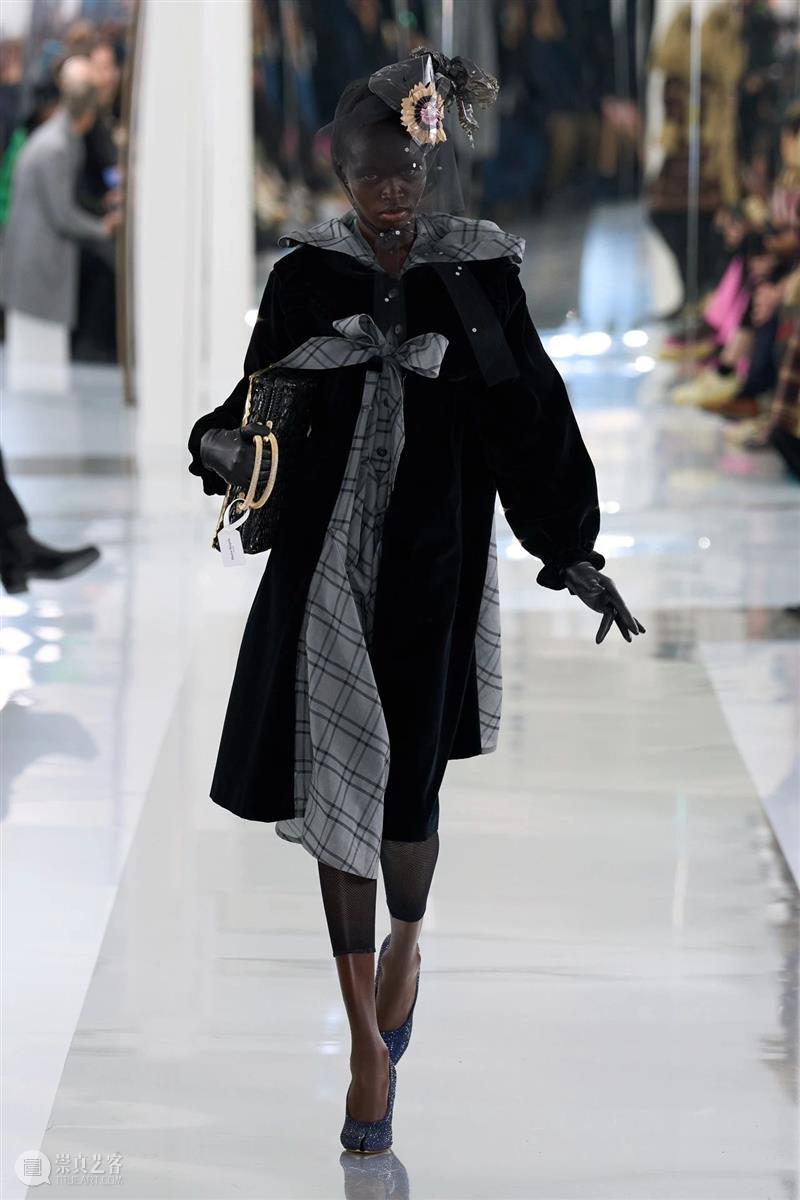 【IFA-时尚资讯】Maison Margiela | 叠合衣物结构与幻想意象 崇真艺客
