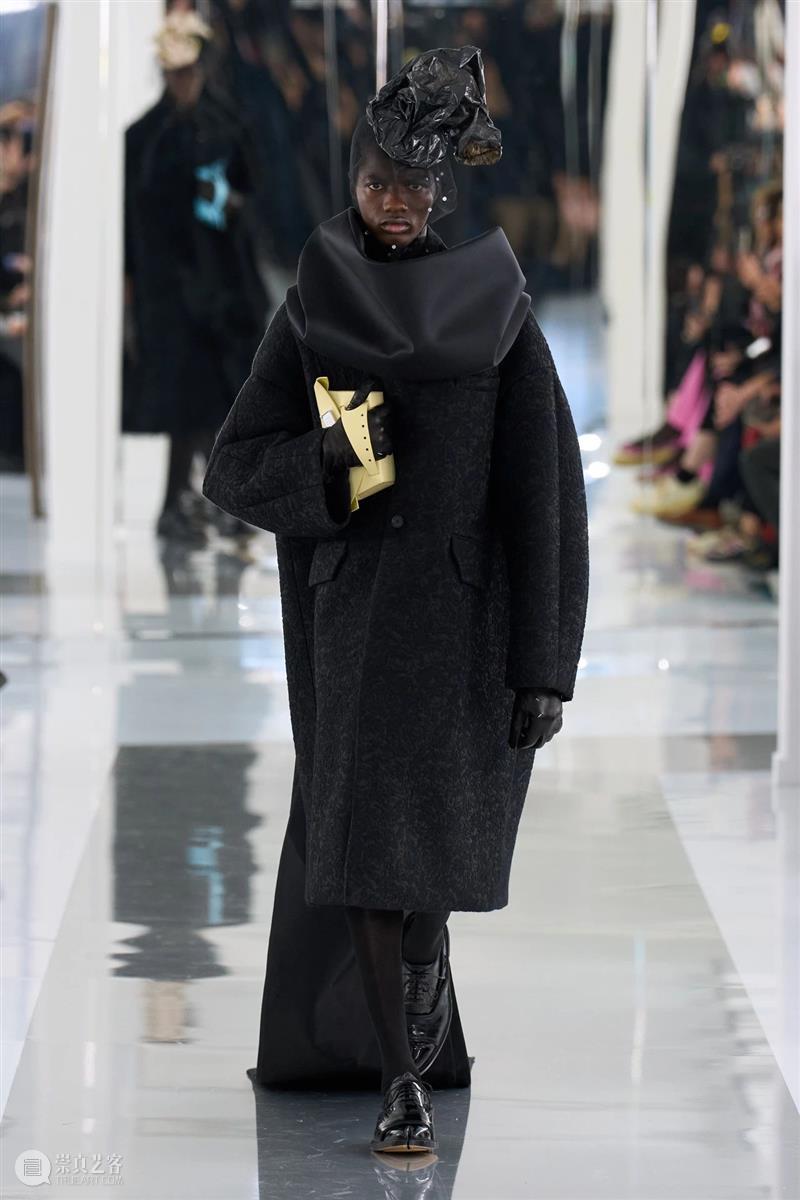 【IFA-时尚资讯】Maison Margiela | 叠合衣物结构与幻想意象 崇真艺客
