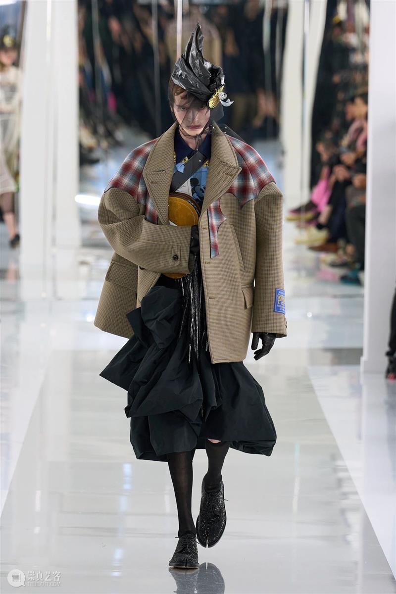 【IFA-时尚资讯】Maison Margiela | 叠合衣物结构与幻想意象 崇真艺客