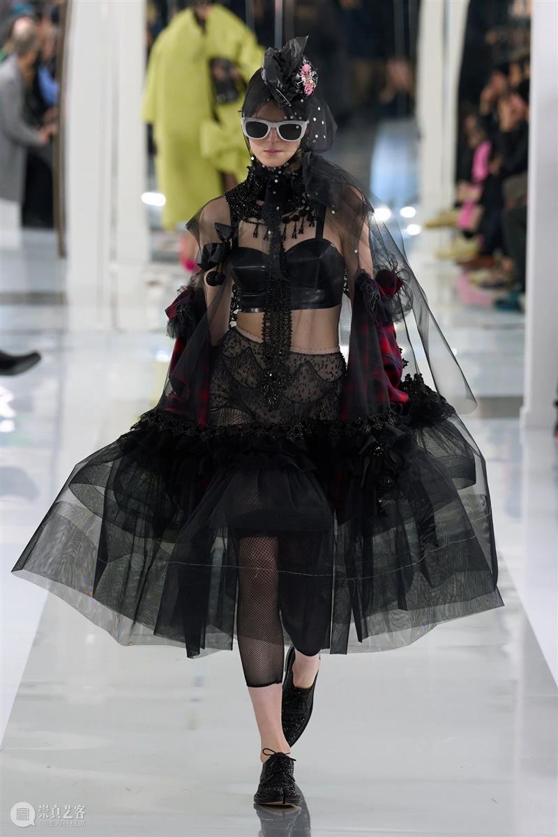 【IFA-时尚资讯】Maison Margiela | 叠合衣物结构与幻想意象 崇真艺客
