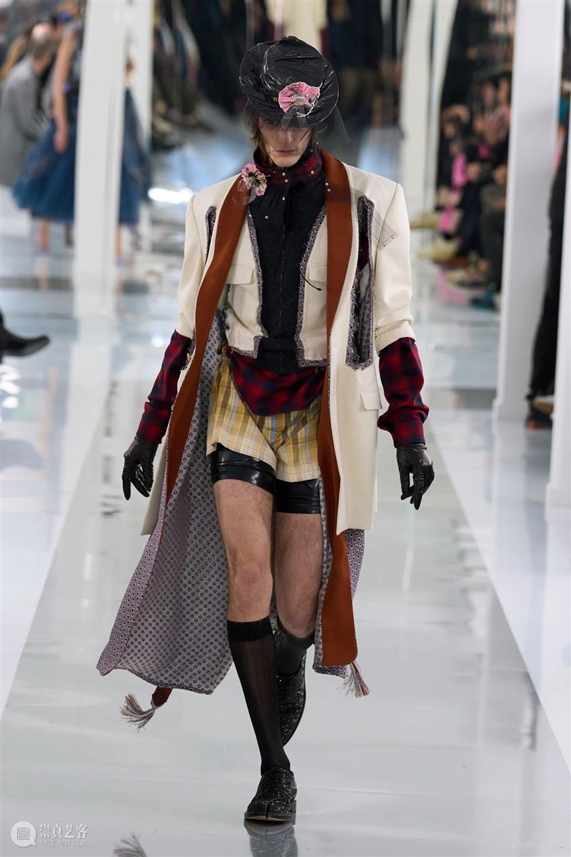 【IFA-时尚资讯】Maison Margiela | 叠合衣物结构与幻想意象 崇真艺客