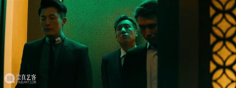 《坚如磐石》，癫狂张艺谋 崇真艺客