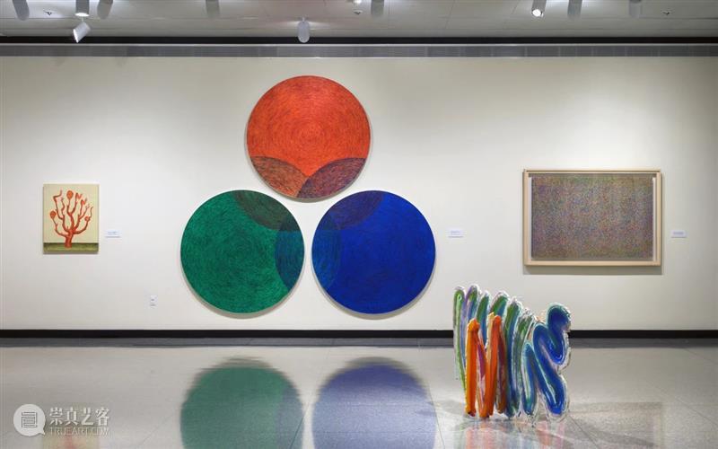 邬建安美国大型美术馆个展《跨越两个世界的桥梁》 崇真艺客