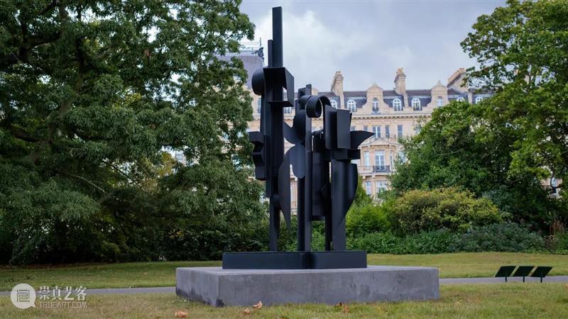 伦敦弗里兹_在艺术狂欢中构想文化愿景 | 国家美术·关注 视频资讯 | 艺术 伦敦 文化 弗里兹 国家 愿景 美术 世界 各地 艺术家 崇真艺客