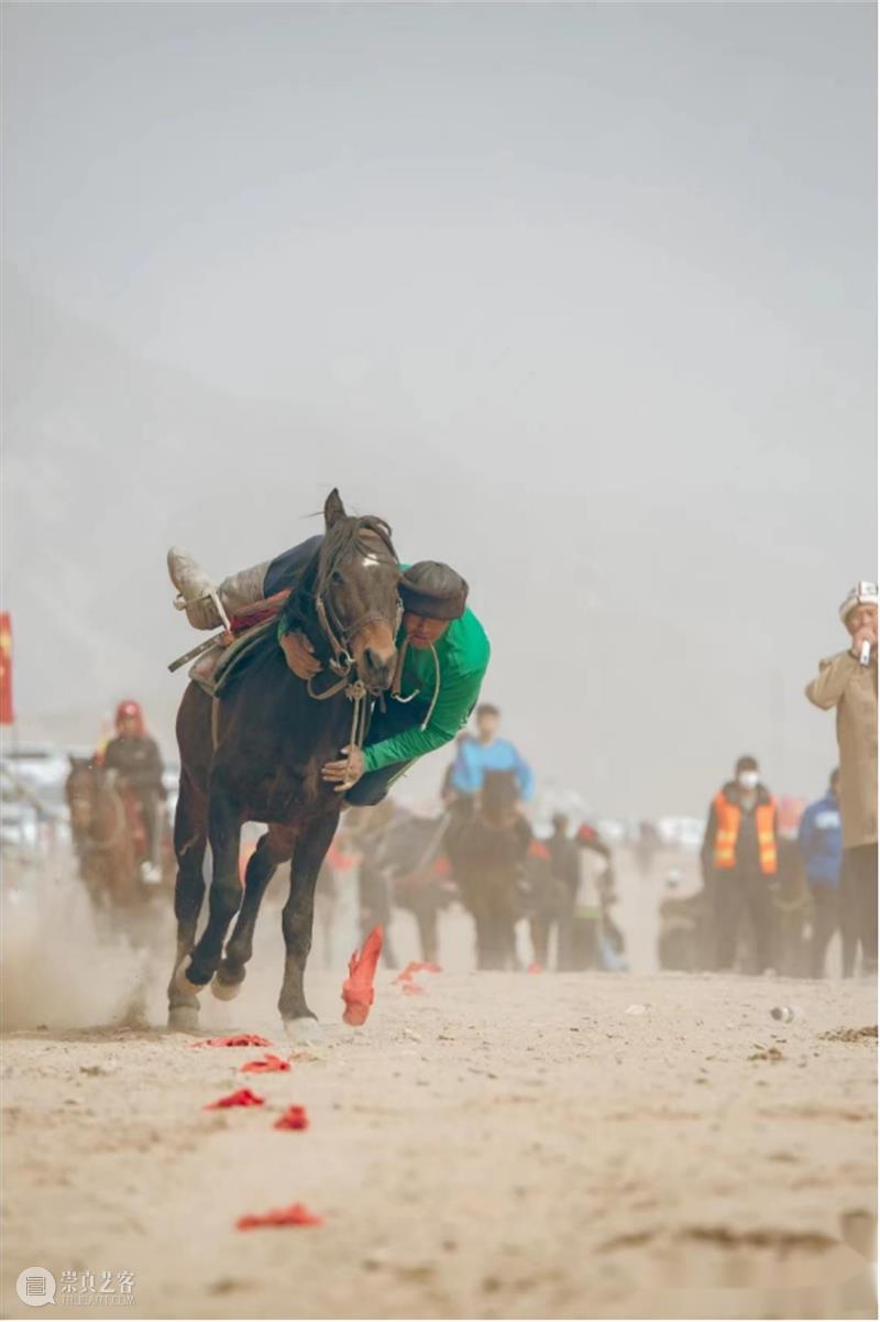 【IFA-民族艺术】柯尔克孜族服饰 | 失落于高原的猎鹰 崇真艺客