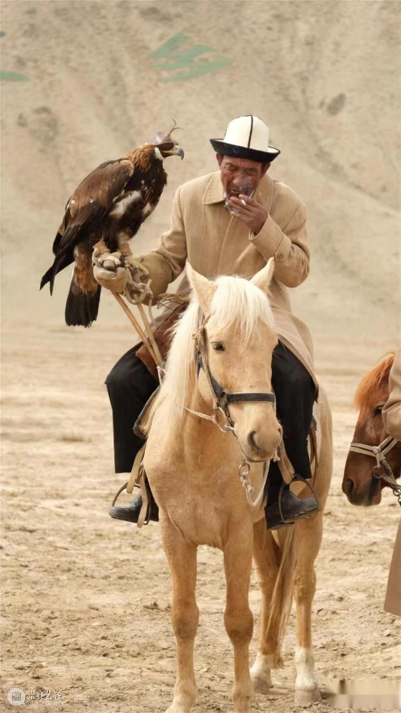 【IFA-民族艺术】柯尔克孜族服饰 | 失落于高原的猎鹰 崇真艺客