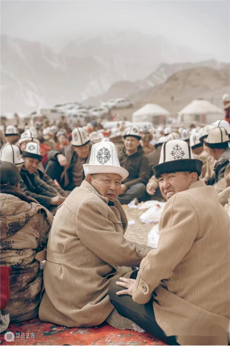 【IFA-民族艺术】柯尔克孜族服饰 | 失落于高原的猎鹰 崇真艺客