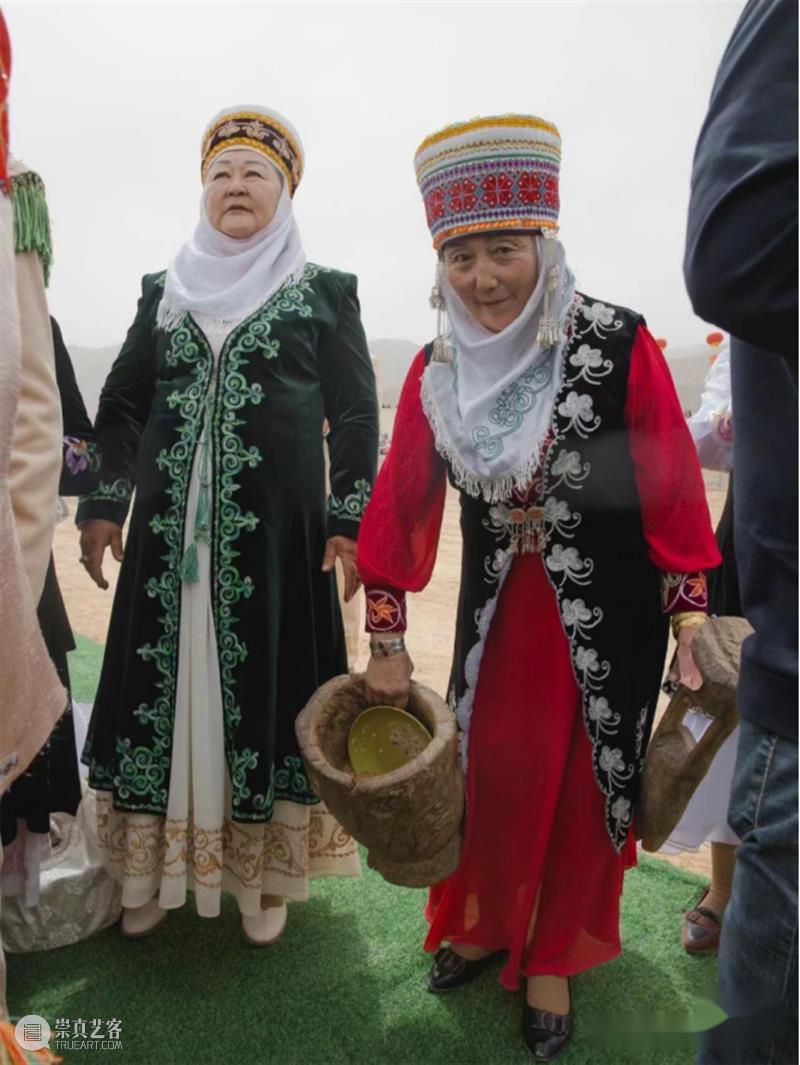【IFA-民族艺术】柯尔克孜族服饰 | 失落于高原的猎鹰 崇真艺客