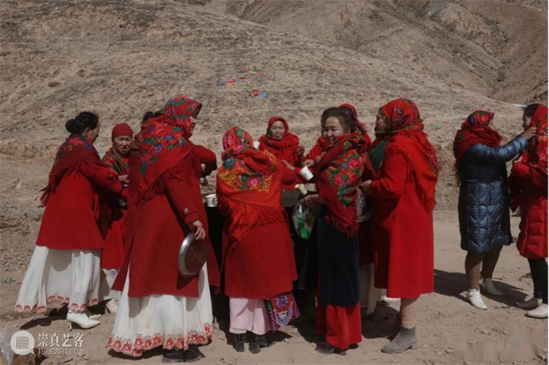 【IFA-民族艺术】柯尔克孜族服饰 | 失落于高原的猎鹰 崇真艺客