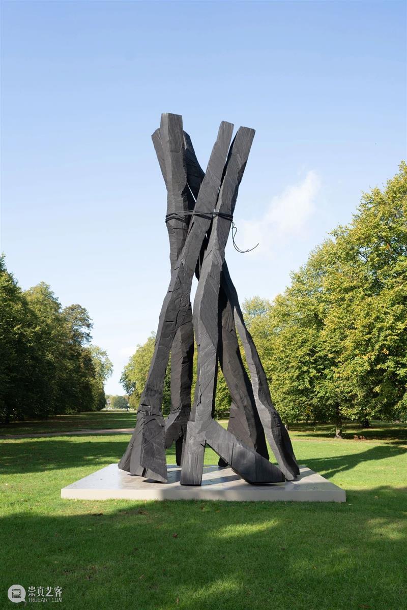 画廊新闻｜乔治·巴塞利兹个展 “2011-2015 年的雕塑作品”正在伦敦蛇形画廊展出中 崇真艺客