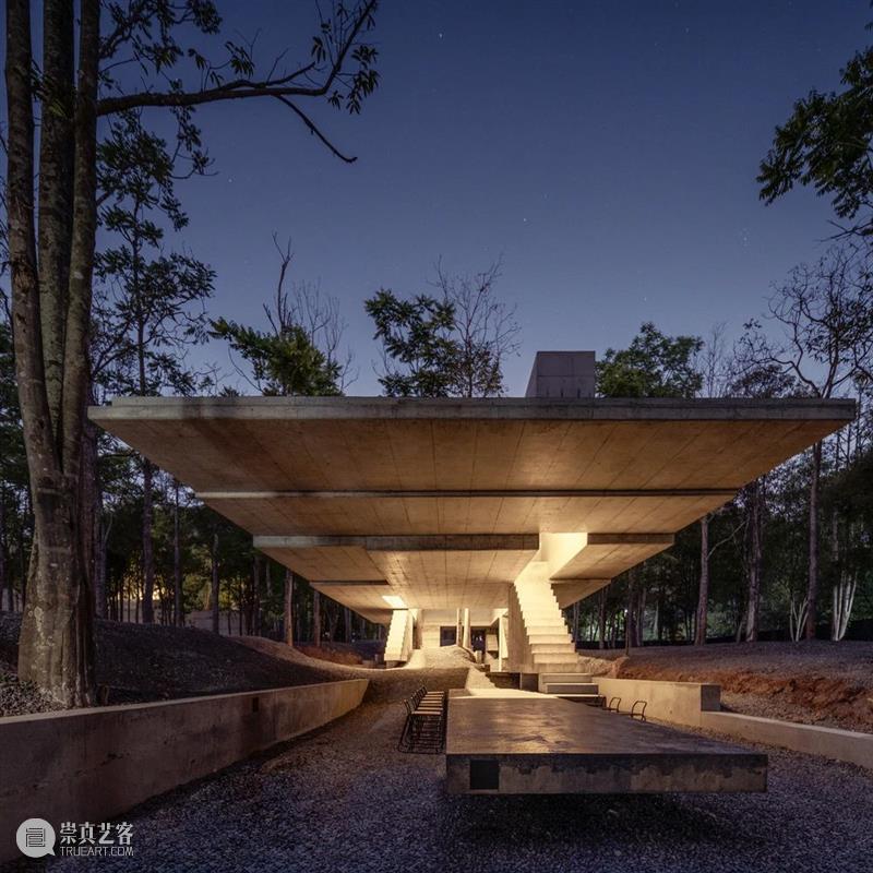 无墙无界咖啡店 / JOYS Architects 崇真艺客