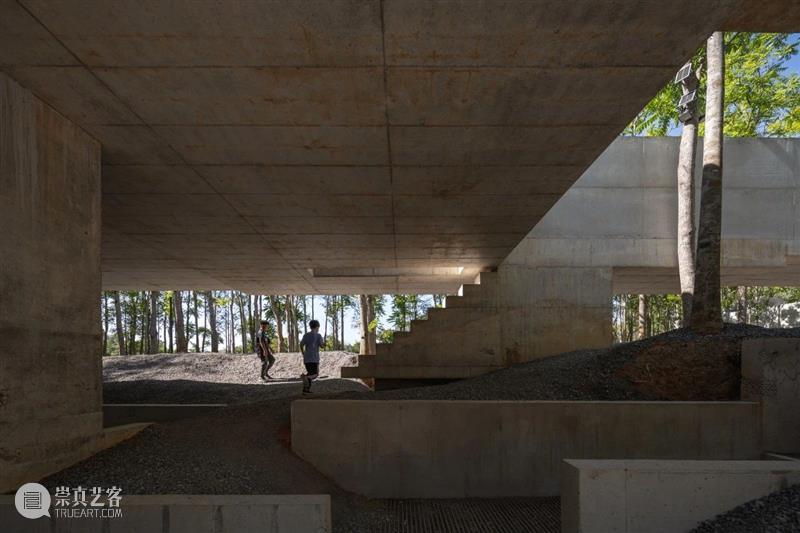 无墙无界咖啡店 / JOYS Architects 崇真艺客